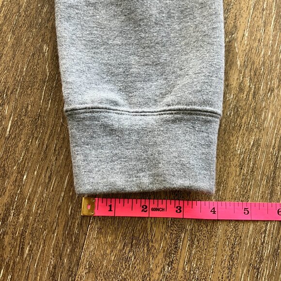 She Show Size XS Louis V Sexy Lips Sweatshirt - Picture 9 of 9